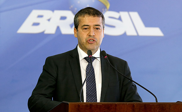 Após deformar CLT, ex-ministro quer ser "amigo" dos sindicatos